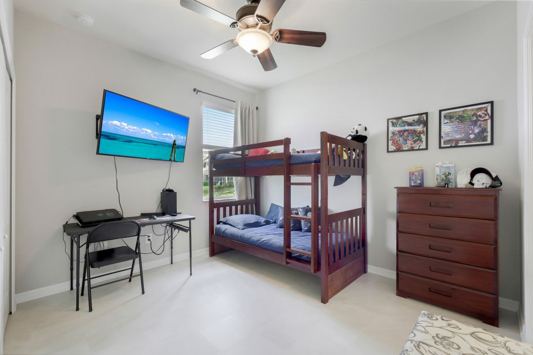 11435 Icarus Cir, Lehigh Acres, FL 33971