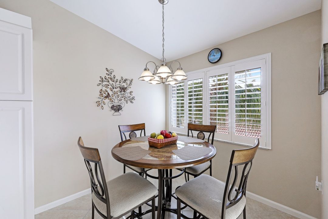 2365 Bayou Ln #4, Naples, FL 34112