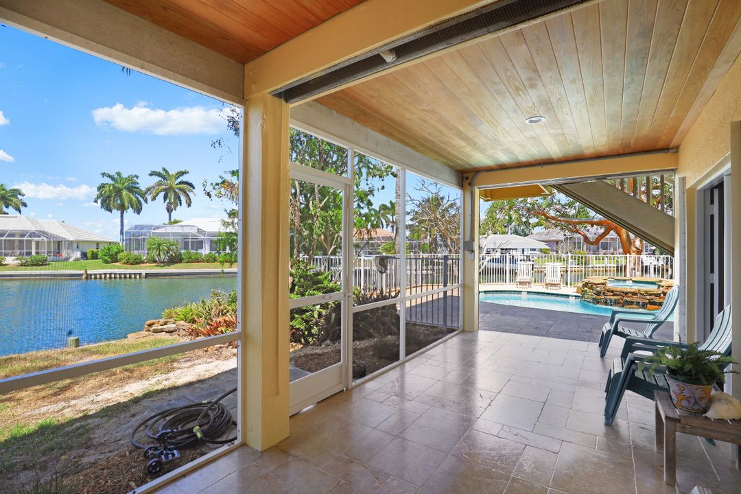 412 Barcelona Ct, Marco Island, FL 34145