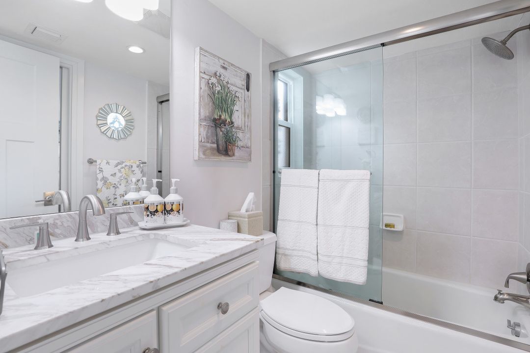 4786 West Blvd #B-201, Naples, FL 34103