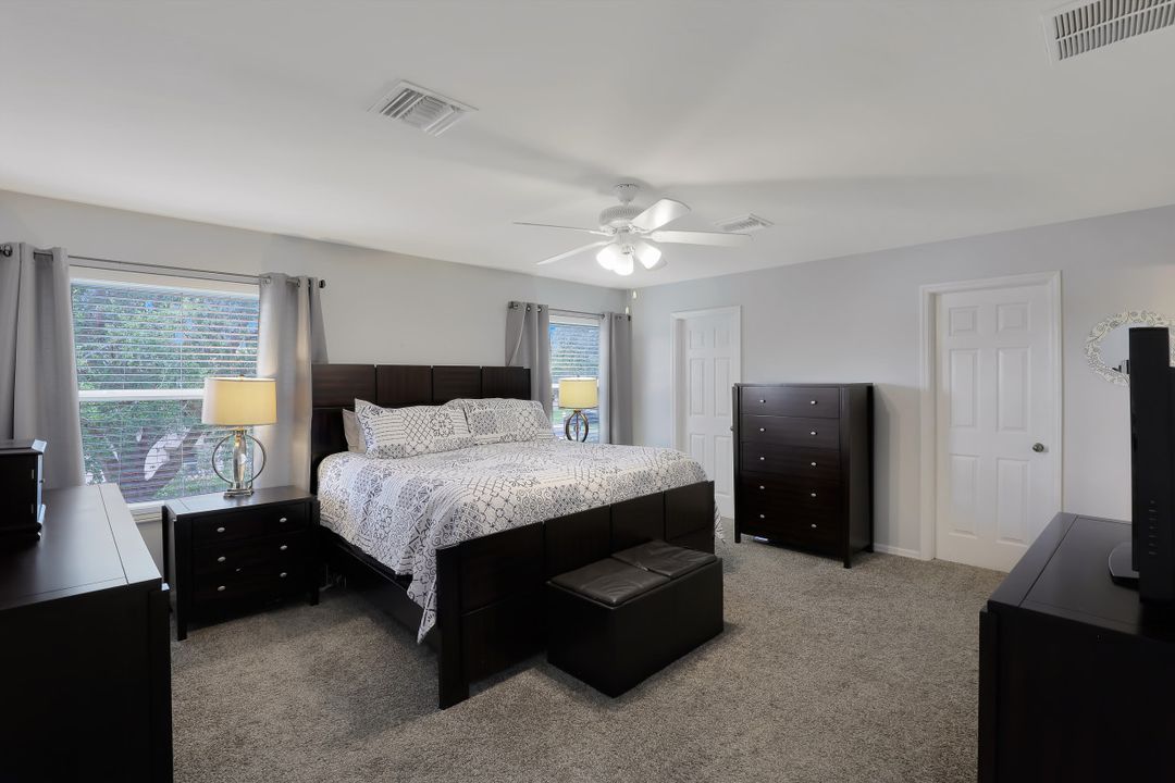 9191 Pittsburgh Blvd, Fort Myers, FL 33967