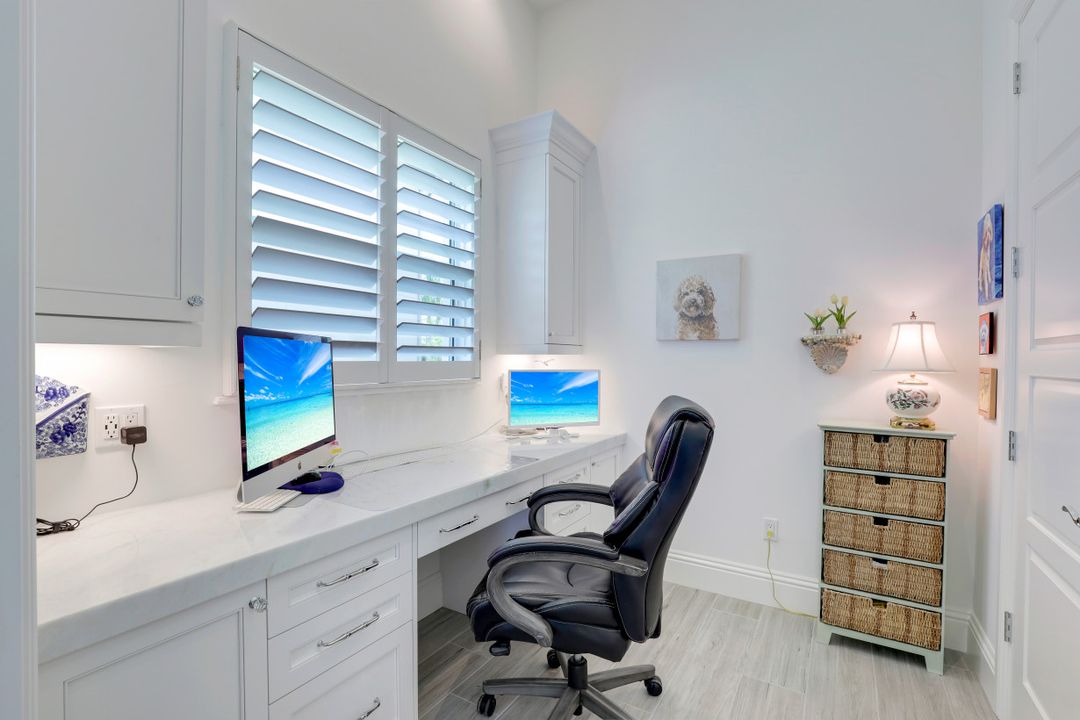 17413 Via Lugano Ct, Miromar Lakes, FL 33913