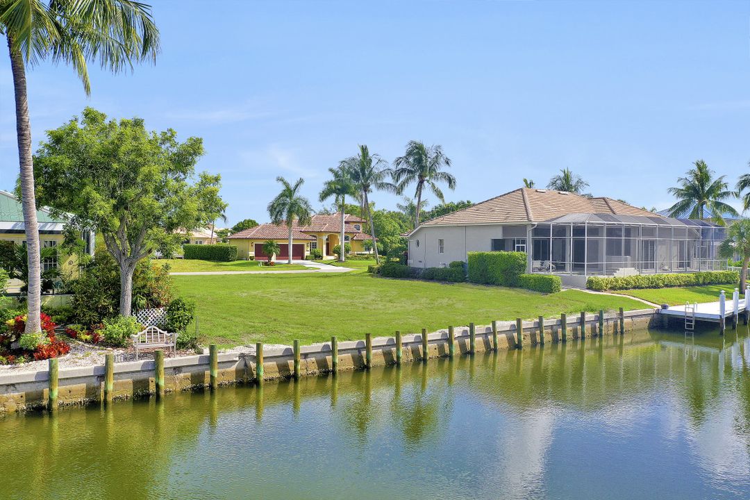 977 Hunt Ct, Marco Island, FL 34145