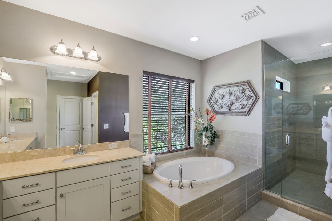 1300 Kendari Terrace, Naples, FL 34113