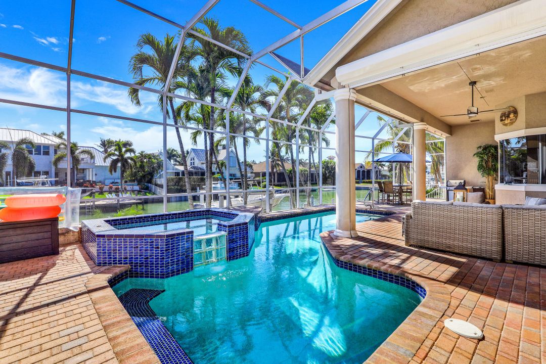 530 Taylor Ct, Marco Island, FL 34145