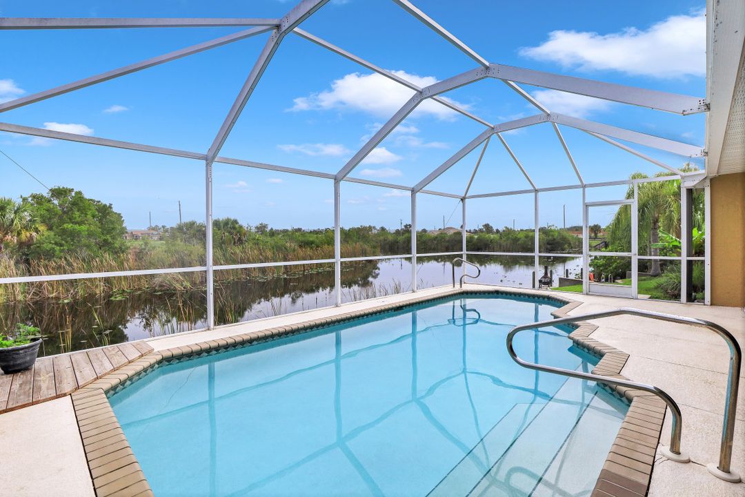 4176 NE 9th Pl, Cape Coral, FL 33909