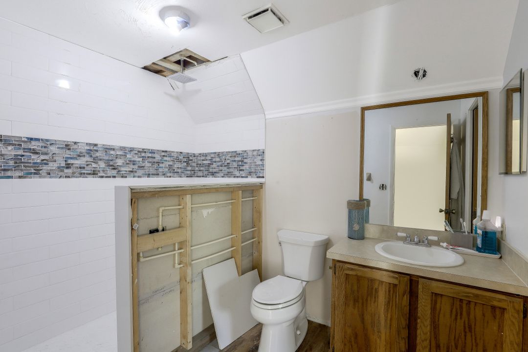 781 11th St SW, Naples, FL 34117