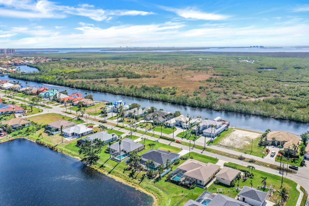 2715 El Dorado Pkwy W, Cape Coral, FL 33914