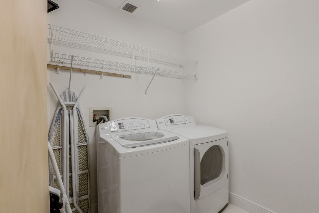 8430 Abbington Cir #C-23, Naples, FL 34108