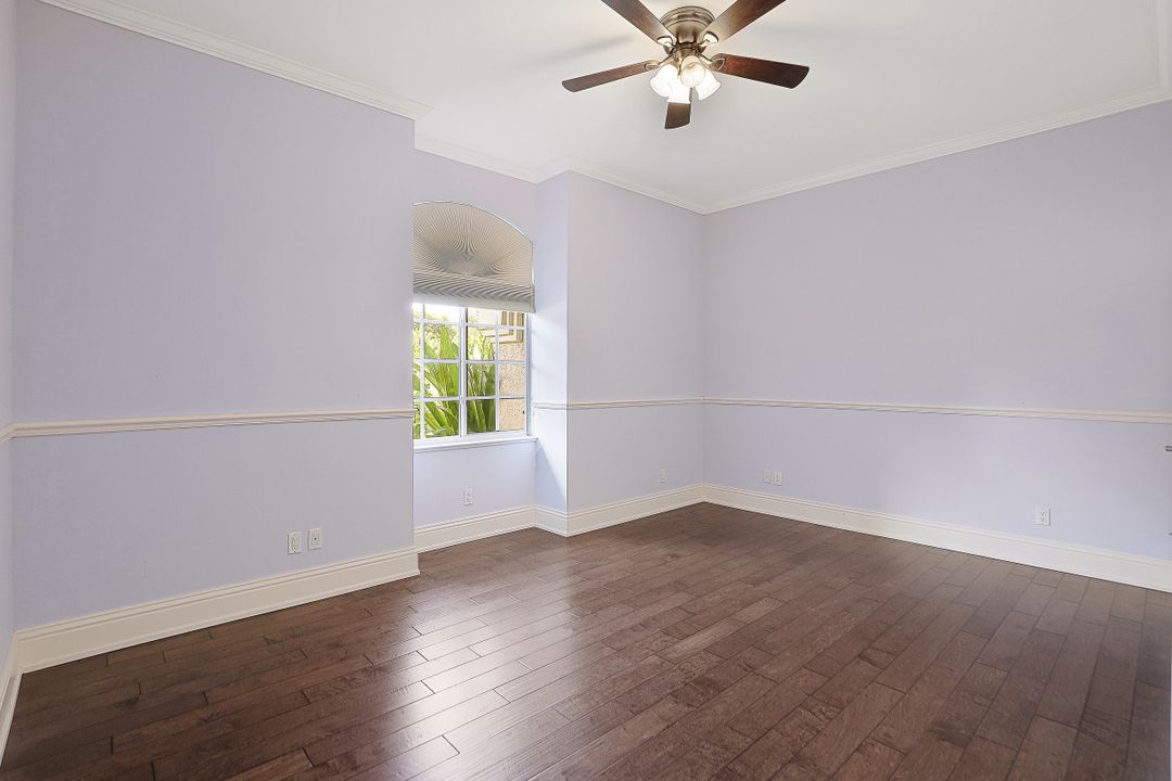 1905 Fairfax Cir, Naples, FL 34109