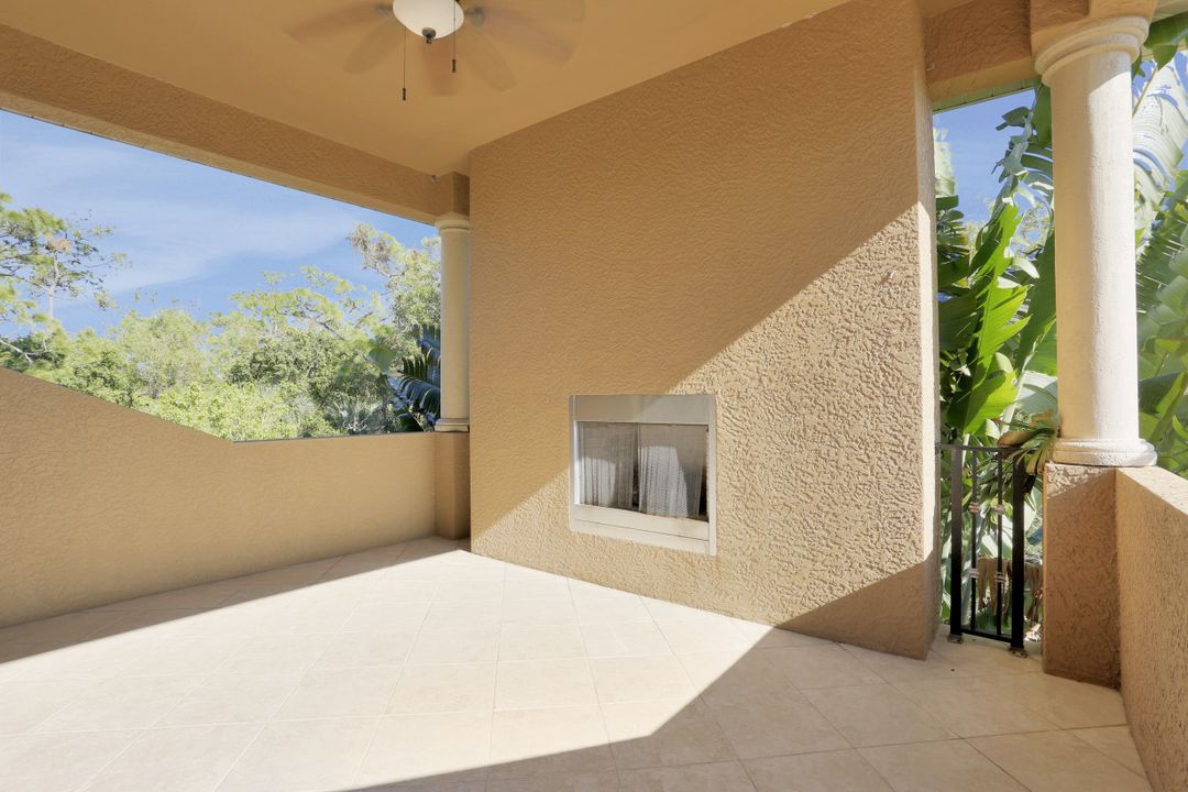 15991 Old Wedgewood Ct, Fort Myers, FL 33908