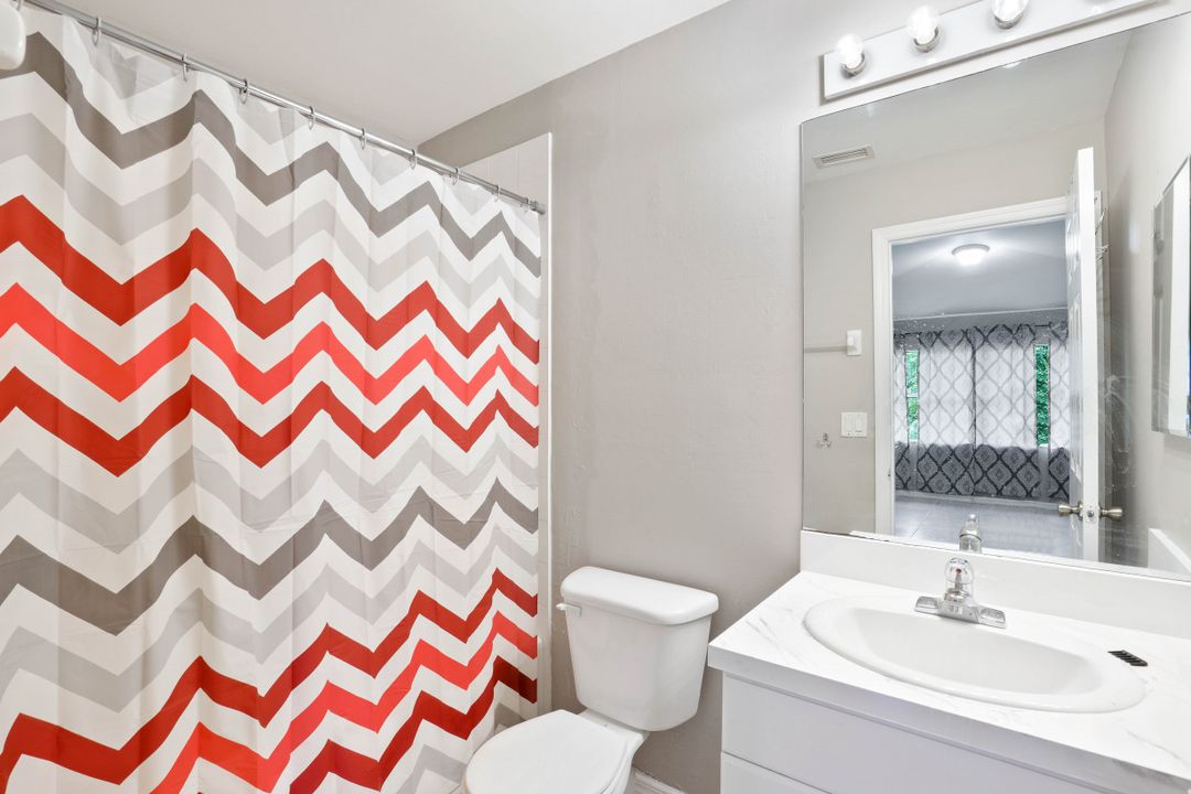 105 Harold Ave S #105 & 107, Lehigh Acres, FL 33973