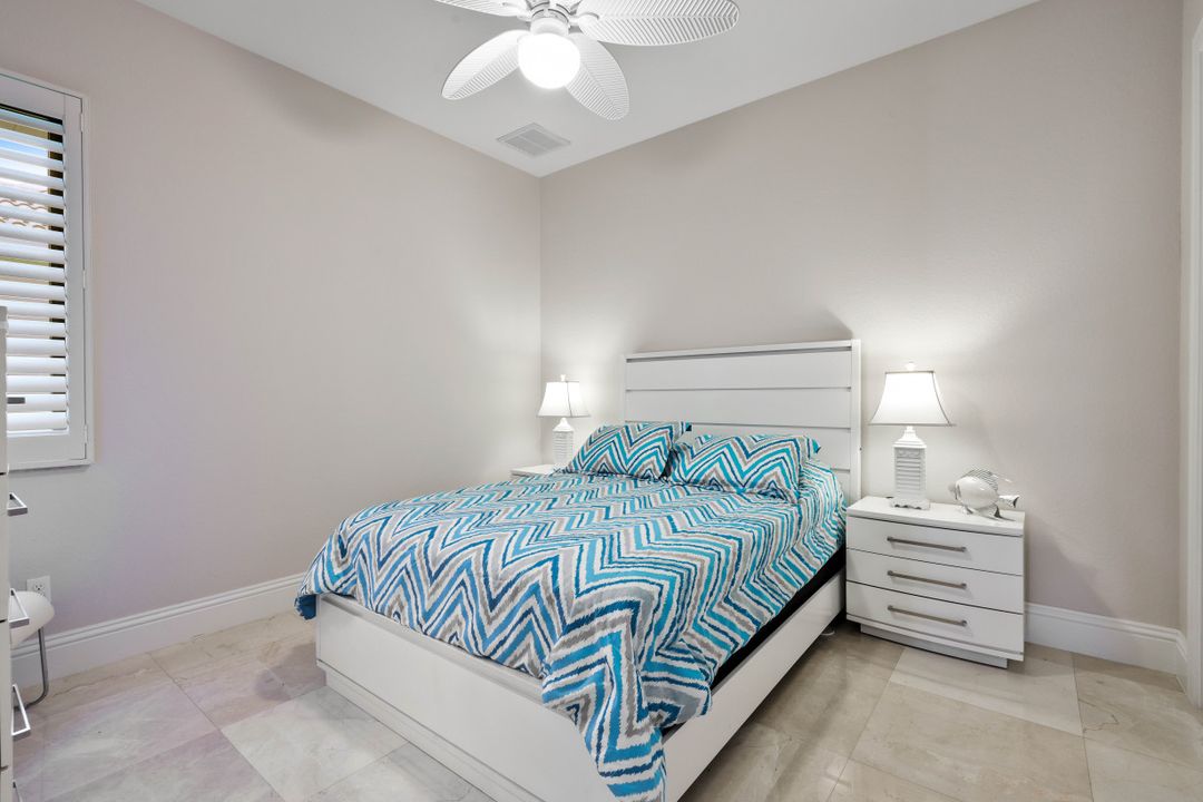 5334 SW 22nd Pl, Cape Coral, FL 33914