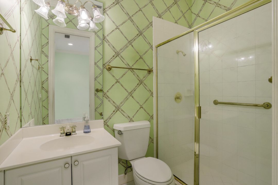 630 Via Mezner #1001, Naples, FL 34108