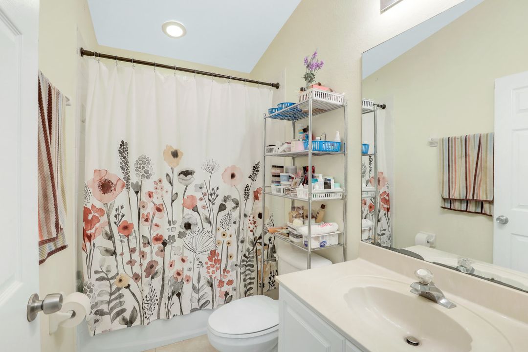 3675 10th Ave SE, Naples, FL 34117