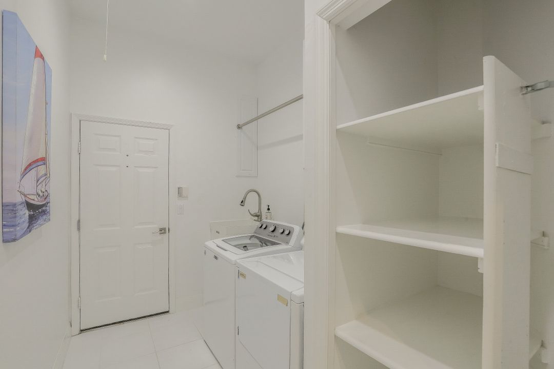 570 Elk Cir, Marco Island, FL 34145