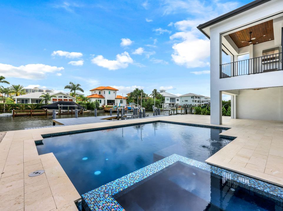 241 Egret Ave, Naples, FL 34108