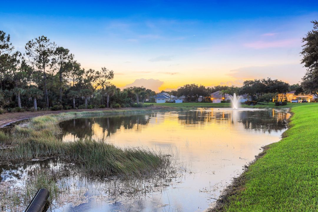 6117 Highwood Park Ln, Naples, FL 34110