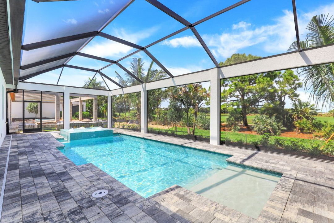 3139 Heather Glen Ct, Naples, FL 34114