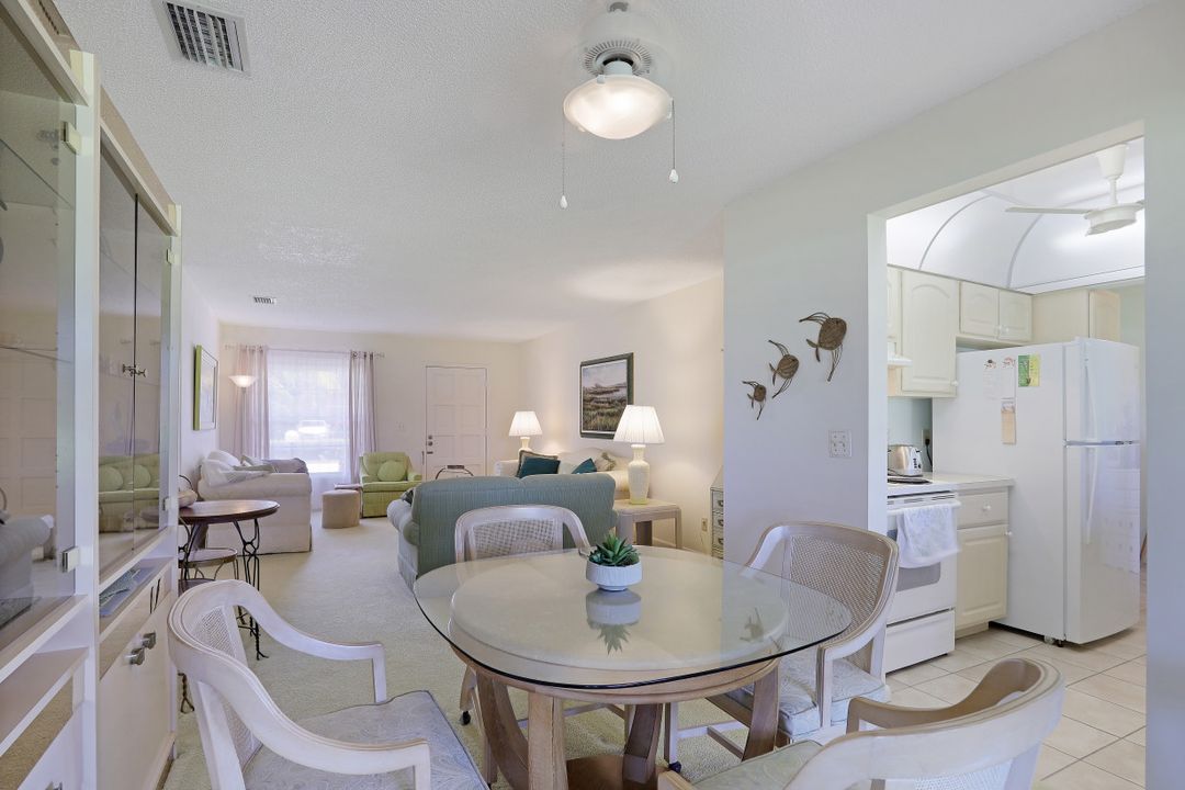 1017 Forest Lakes Dr, Naples, FL 34105