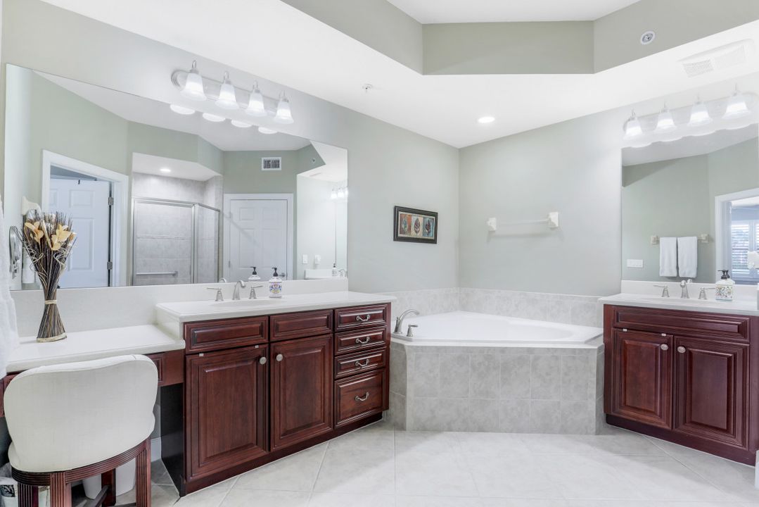 9521 Ironstone Terrace #101, Naples, FL 34120