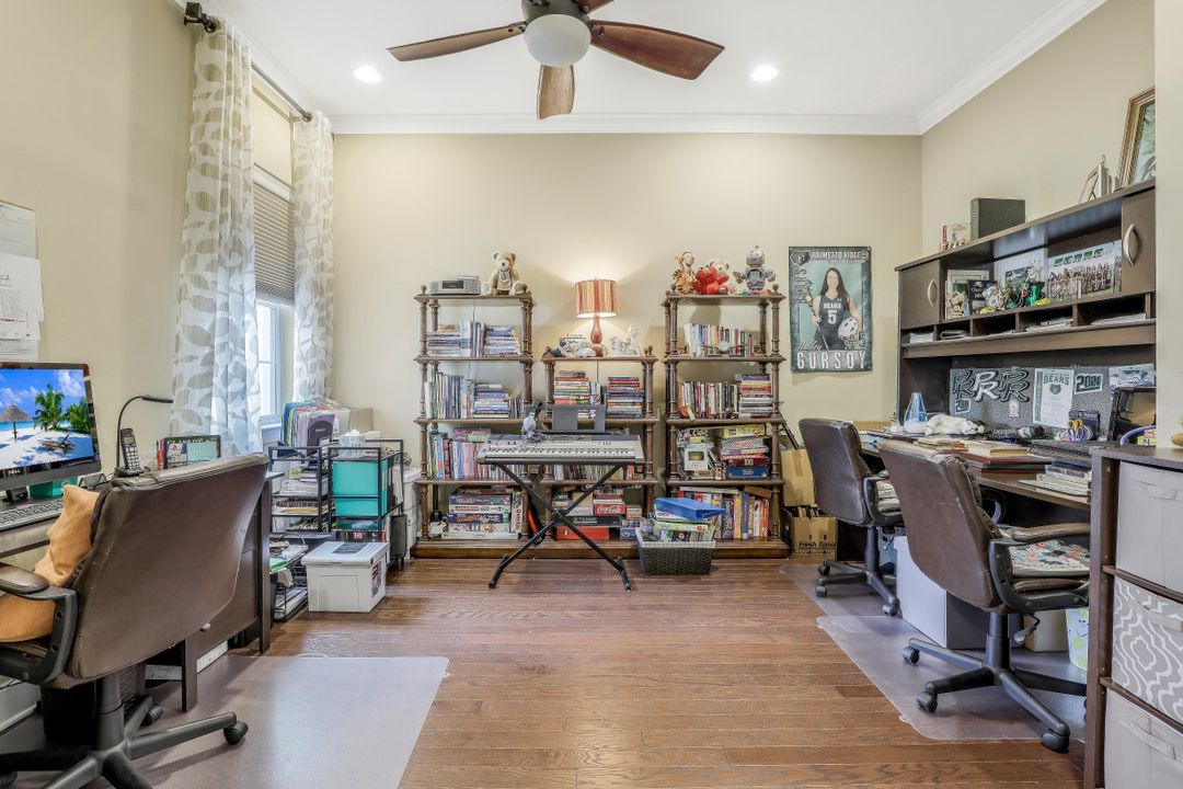 8779 Coastline Ct #202, Naples, FL 34120