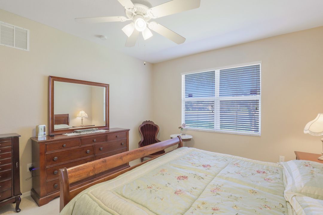 14281 Manchester Dr, Naples, FL 34114