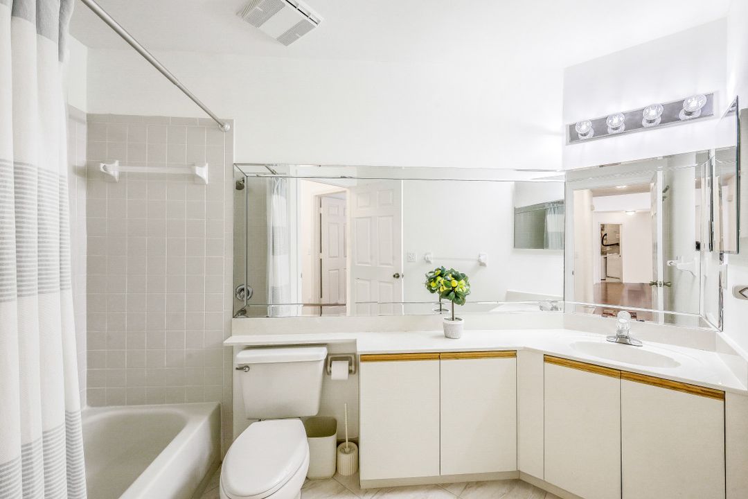 78 Bennington Dr  #Bldg8 #5, Naples, FL 34104