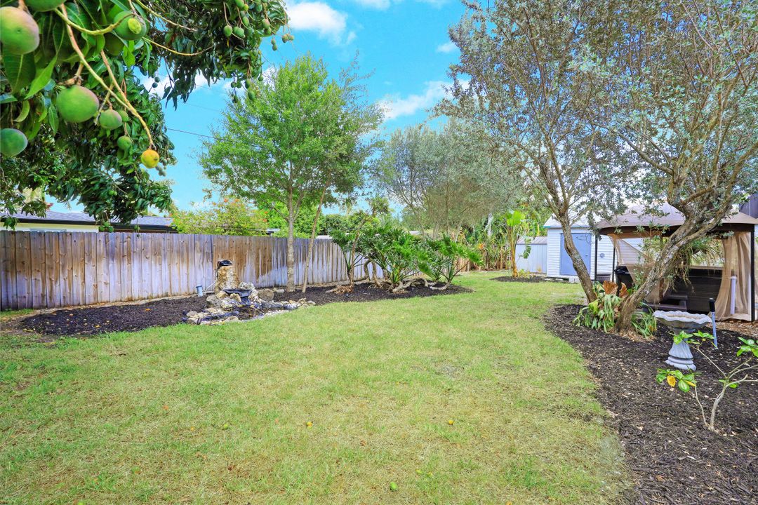 527 Keenan Ave, Fort Myers, FL 33919