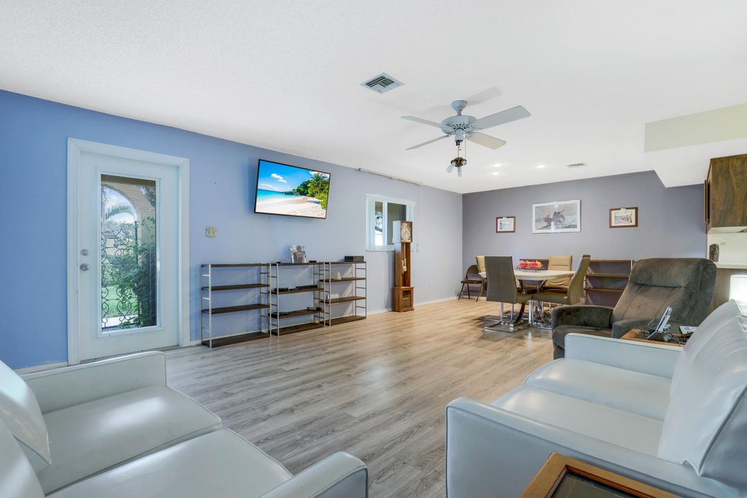 186 Harrison Rd #2, Naples, FL 34112