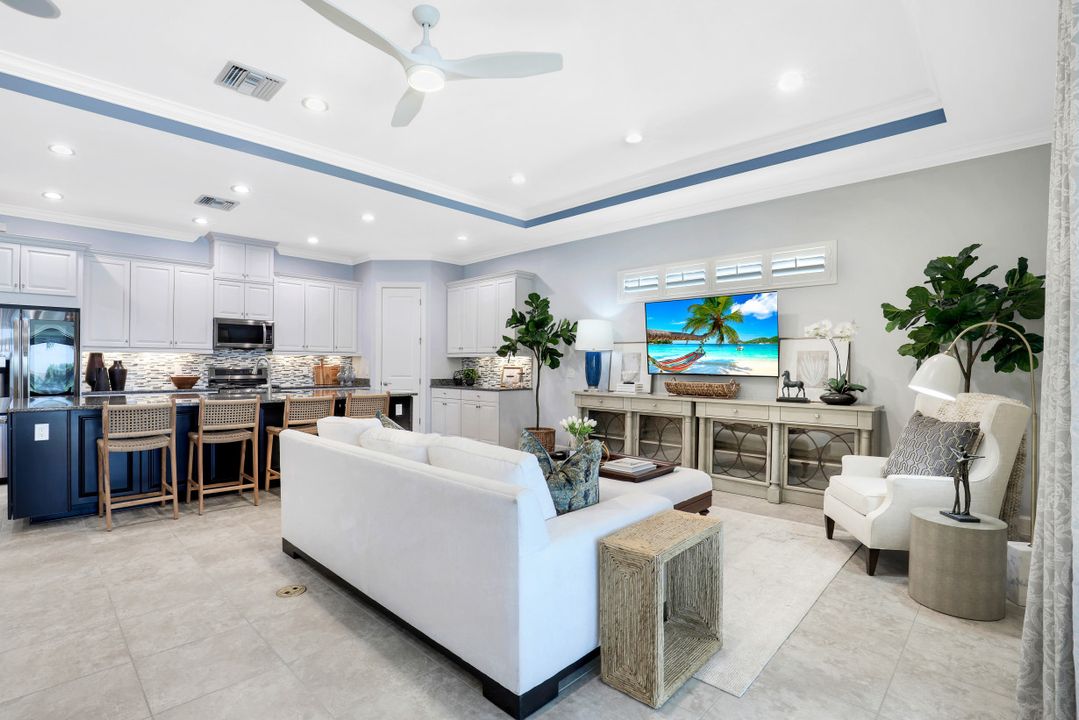 9155 Trivoli Ter, Naples, FL 34119