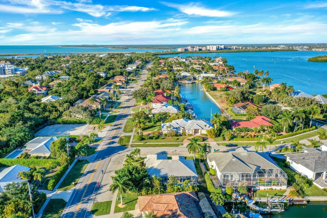 419 Richards Ct, Marco Island, FL 34145