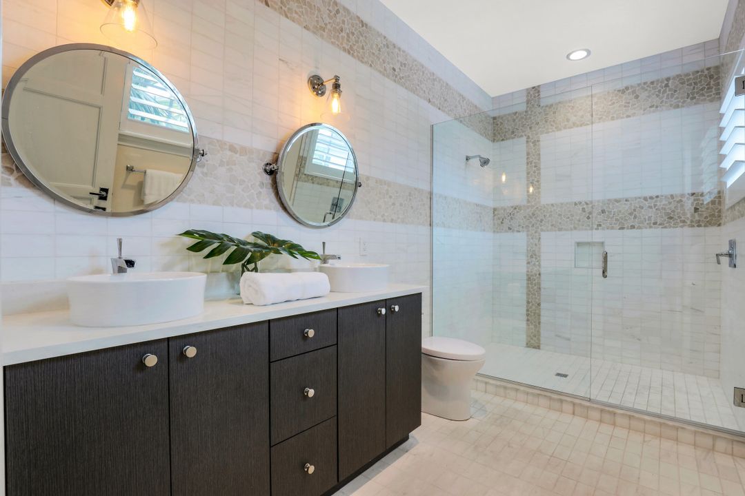 9184 Mercato Ln, Naples, FL 34108