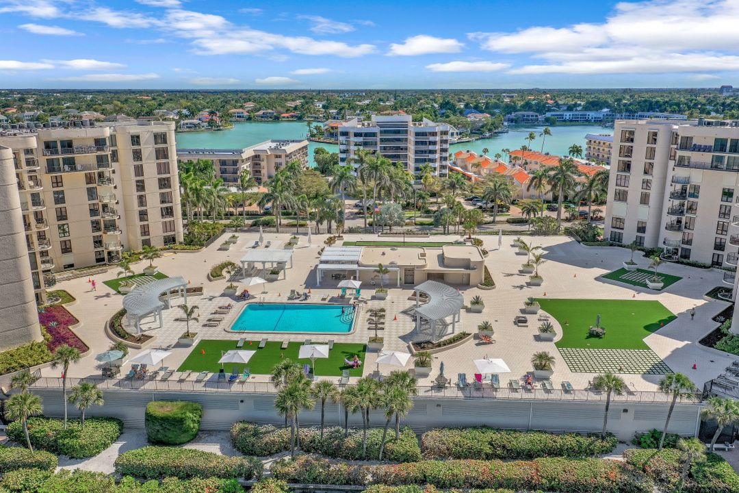 3215 Gulf Shore Blvd N #205, Naples, FL 34103
