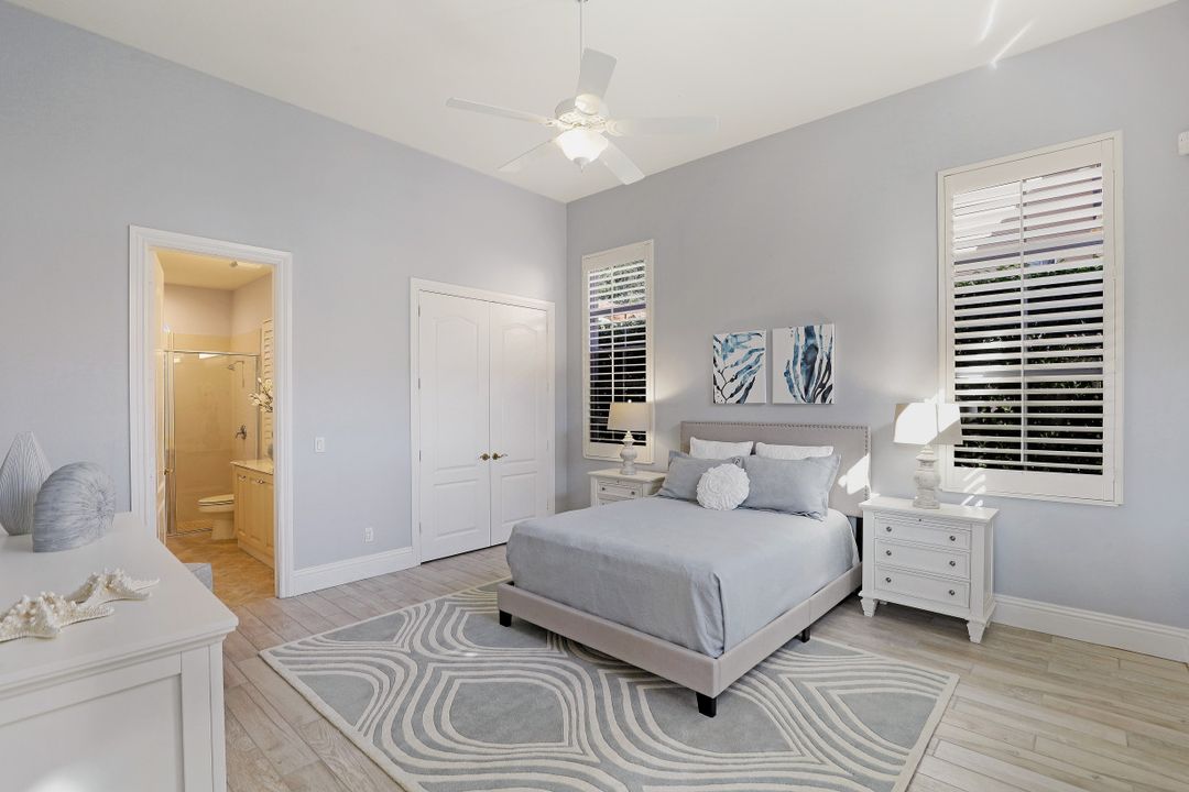 8516 Bellagio Dr, Naples, FL 34114