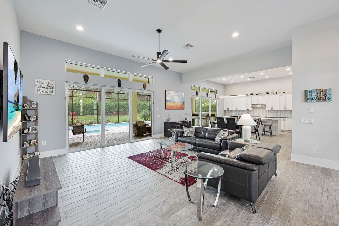 14628 Regatta Ln, Naples, FL 34114