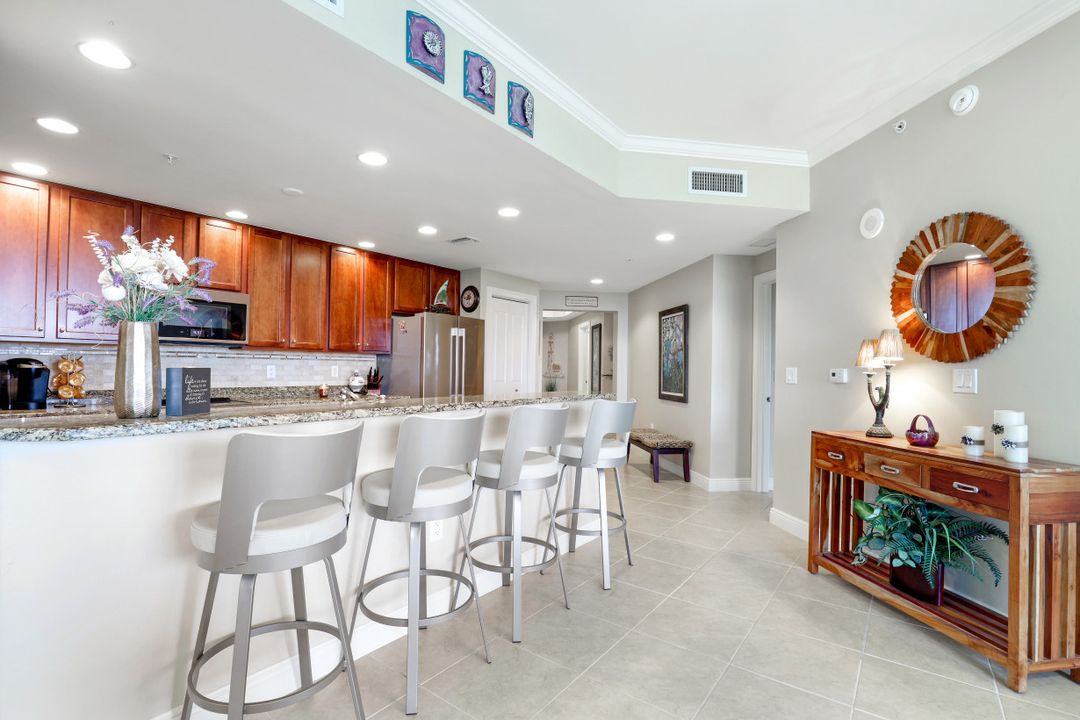 5781 Cape Harbour Dr #809, Cape Coral, FL 33914