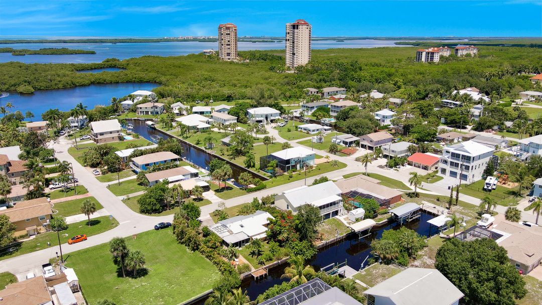 24544 Kingfish St, Bonita Springs, FL 34134