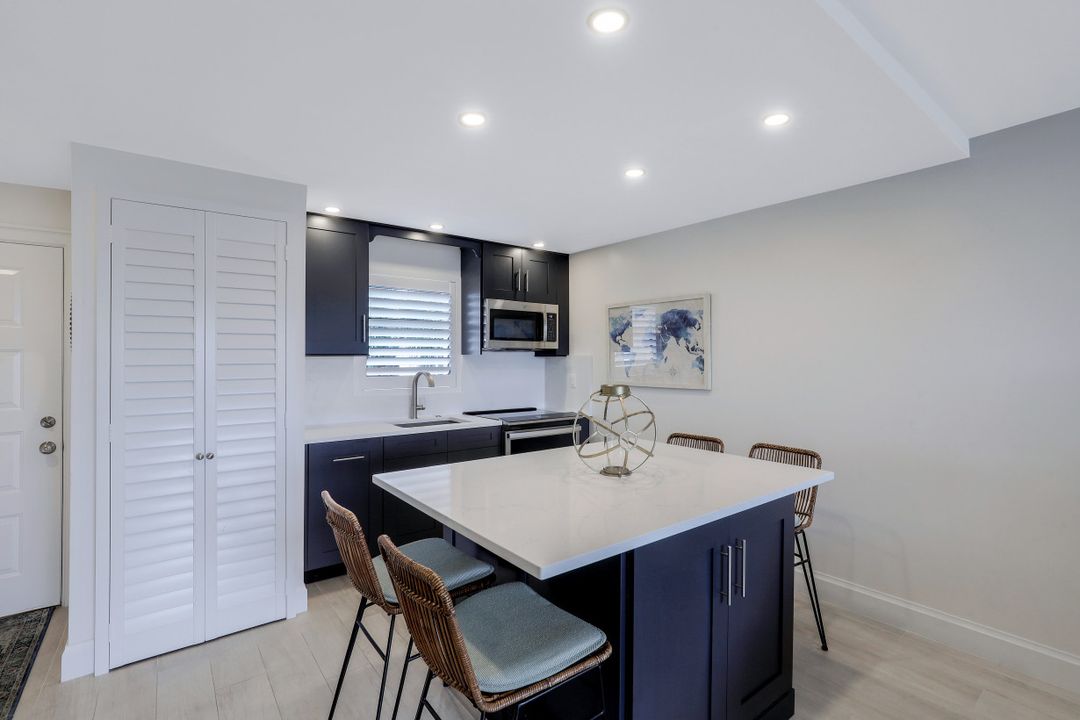 1012 Anglers Cove #D-406, Marco Island, FL 34145