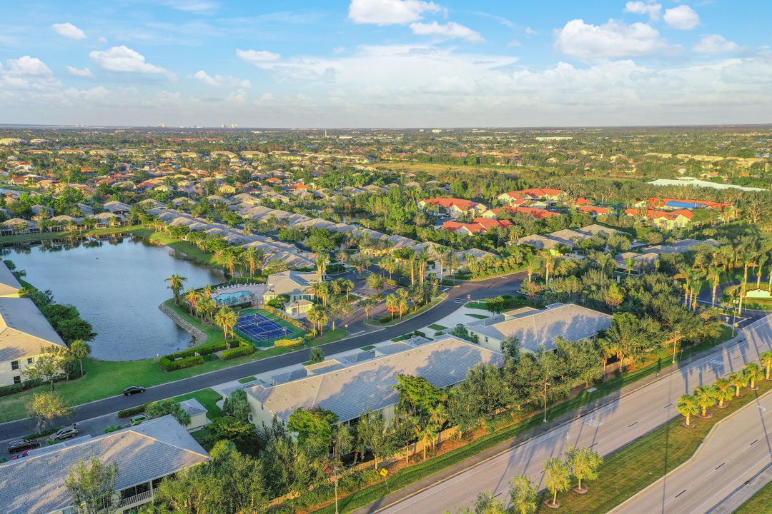 9941 Periwinkle Preserve Ln  #203, Fort Myers, FL 33919