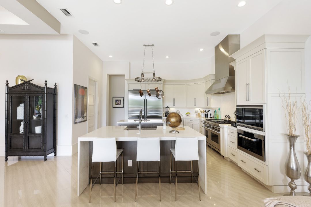 26171 Woodlyn Dr, Bonita Springs, FL 34134