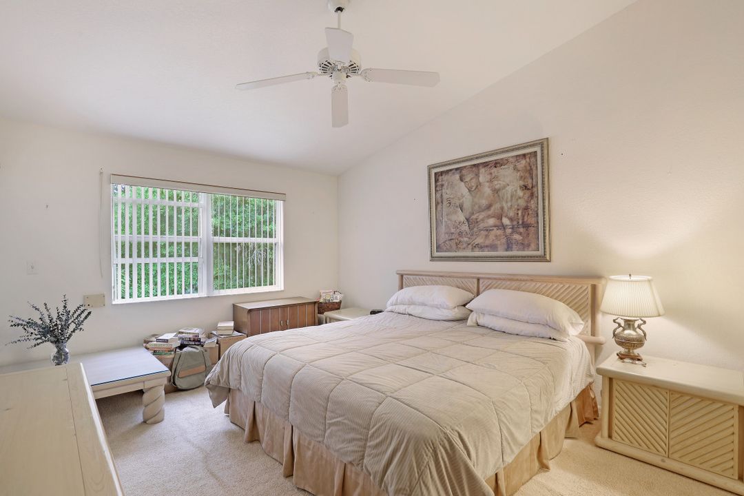 680 Woodshire Ln #H 4, Naples, FL 34105