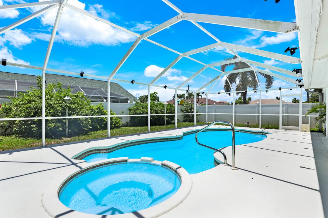 3312 SE 22nd Pl, Cape Coral, FL 33904