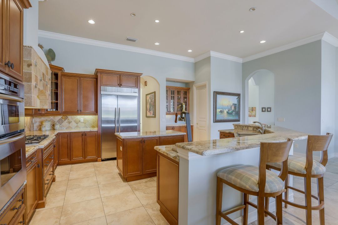 7417 Treeline Dr, Naples, FL 34119