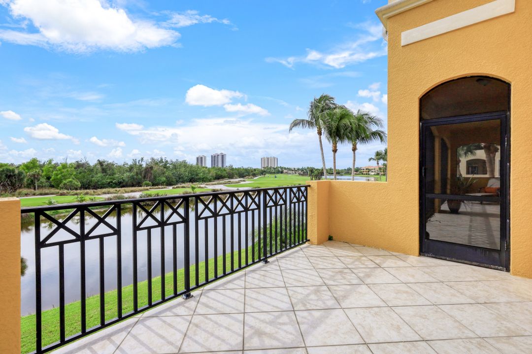 1466 Borghese Ln #201, Naples, FL 34114