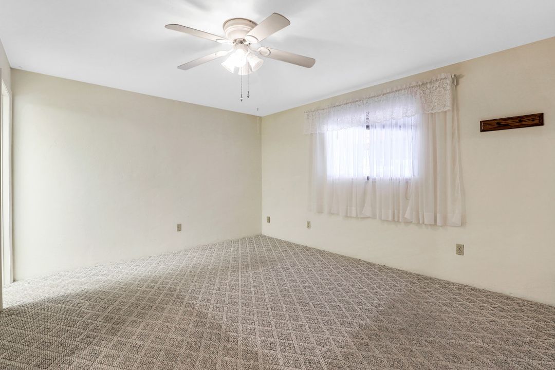 18580 Ocala Rd, Fort Myers, FL 33967