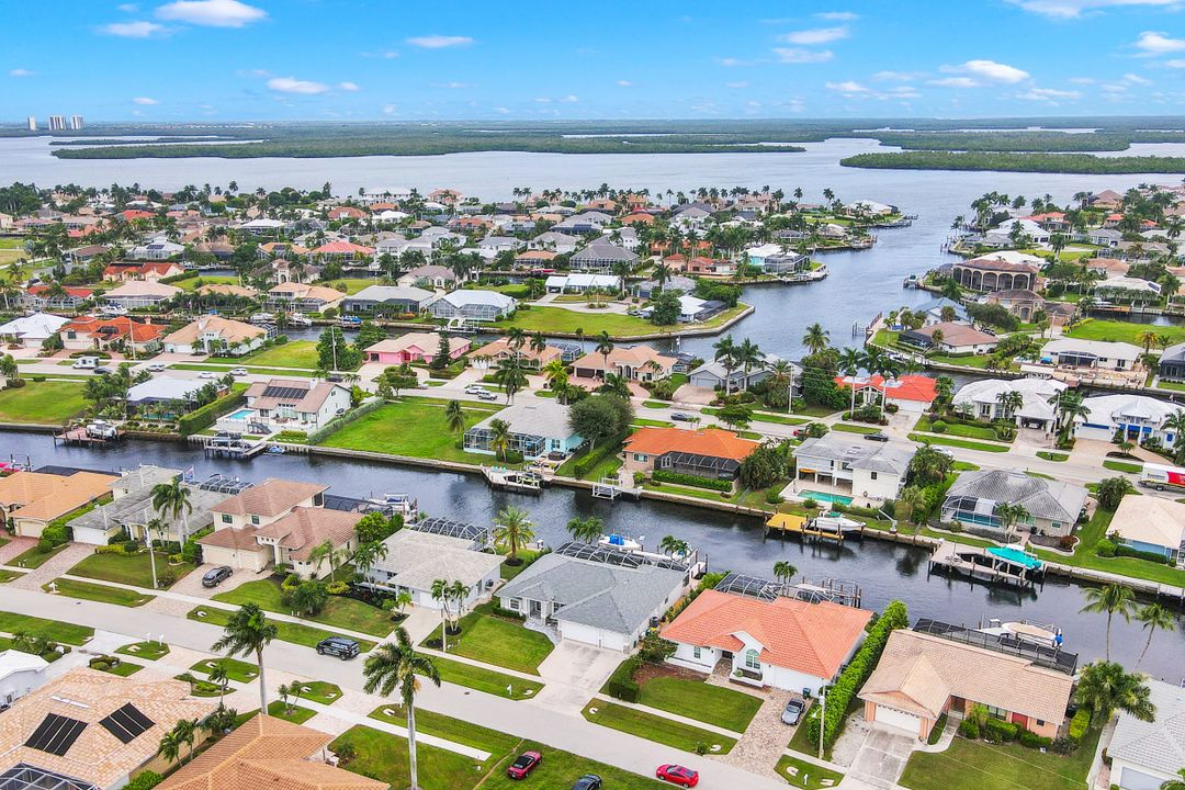 235 Seminole Ct, Marco Island, FL 34145