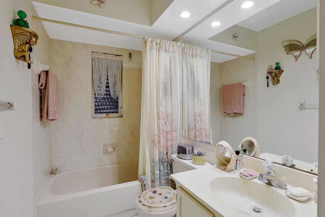 44 Algonquin Ct, Marco Island, FL 34145