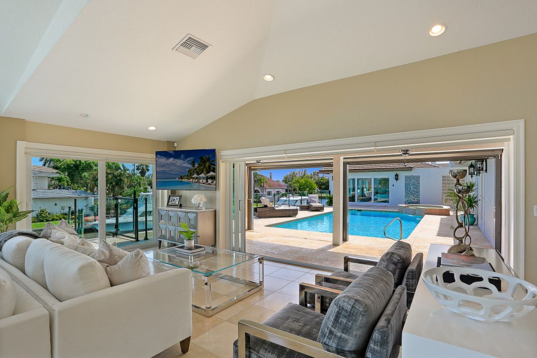 101 SW 58th St, Cape Coral, FL 33914