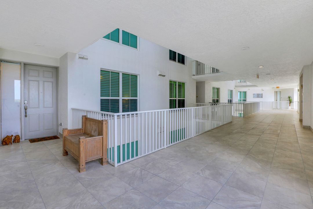 300 Dunes Blvd #803, Naples, FL 34110